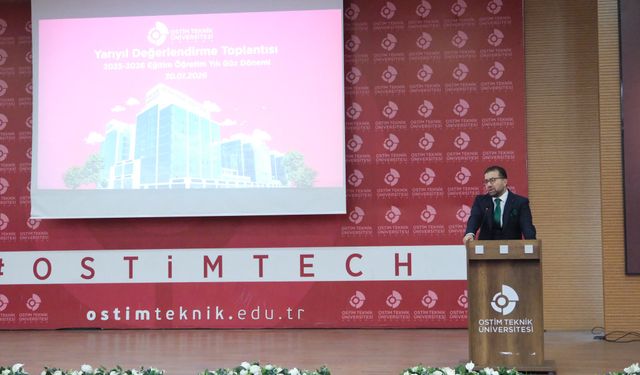 OSTİM Teknik Üniversitesi'nde yarıyıl değerlendirmesi: Başarılı akademisyenlere ödül!
