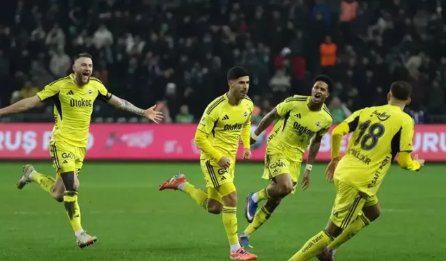 Fenerbahçe deplasmanda kazandı: Kocaelispor 0-2 Fenerbahçe