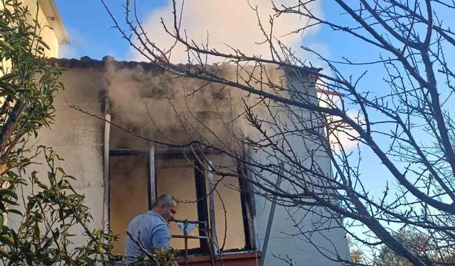Antalya'da facia: Yaşlı kadın evde çıkan yangında hayatını kaybetti