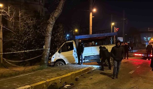 Sakarya’da kazada fırlayan stepne yayaya çarptı: Kadın ağır yaralı
