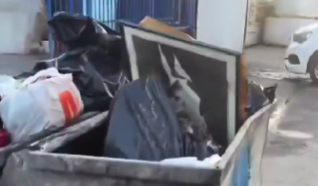 Burası Cumhuriyet'in başkenti... Ankara'da çöp konteynerinden Atatürk portresi çıktı!