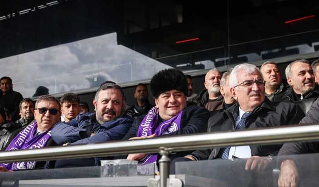 Mesut Özarslan’dan Ankara takımlarına tribün desteği