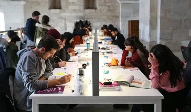 AK Parti'den Öğrenci Affı Geliyor: İşte Şartlar ve Kapsam