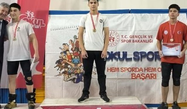 Türkiye Liseler Arası Halter Şampiyonası’nda Ankara'ya 3 Altın Madalya