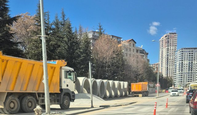 Keçiören’de vatandaş toz duman içinde! 8 ayda 250 metrelik borular döşenemedi