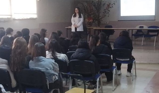 Ankara Sincan’da Liselilere Sağlık Eğitimi Sürüyor