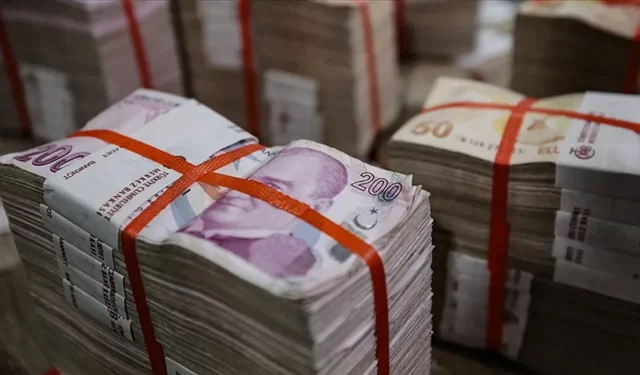 Faizsiz kredi yarışında yeni dönem: Bankalar limitleri artırdı 100 bin TL’ye kadar fırsat