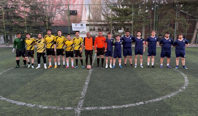 Ankara Üniversitesi'nde futbol heyecanı: 7 Nisan'ın kazananları açıklandı!