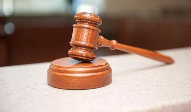 İzmir’de rüşvet davasında mütalaa: 2 icra görevlisine 12 yıla kadar hapis talebi