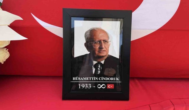 Hüsamettin Cindoruk son yolculuğuna uğurlandı
