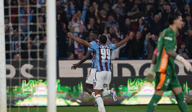 Süper Lig’de nefes kesen karşılaşma! Trabzonspor galibiyetle döndü