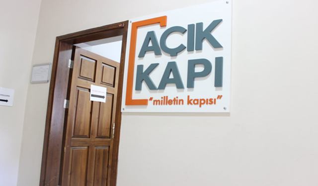 Ankara Valiliği'nden dikkat çeken uygulama: Açık Kapı projesi AVM’ye taşındı