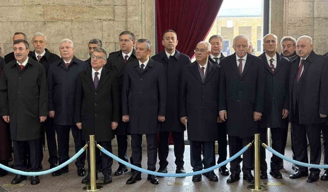 Devlet Erkanı Anıtkabir’de Bir Araya Geldi