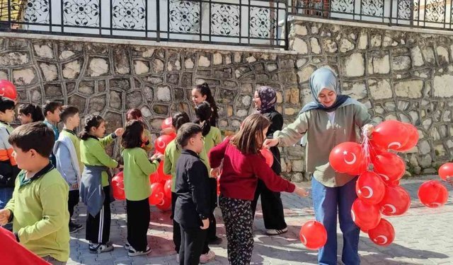 Kastamonu’da 23 nisan coşkusu! Çocuklar unutulmaz bir gün yaşadı