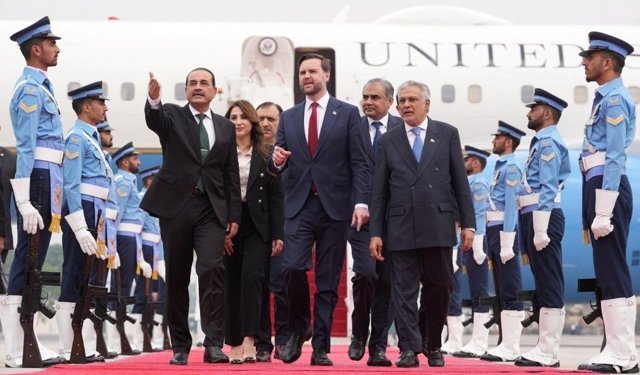 ABD- İran müzakerelerinde kritik gün! Heyetler Pakistan’da masaya oturdu!