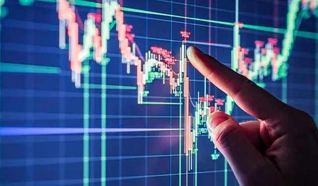 Ateşkes piyasaları sarstı: Petrol çakıldı altın zirveye koştu