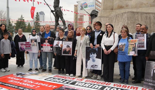 Ankara’da evlatları öldürülen aileler Ulus Meydanı’nda buluştu!