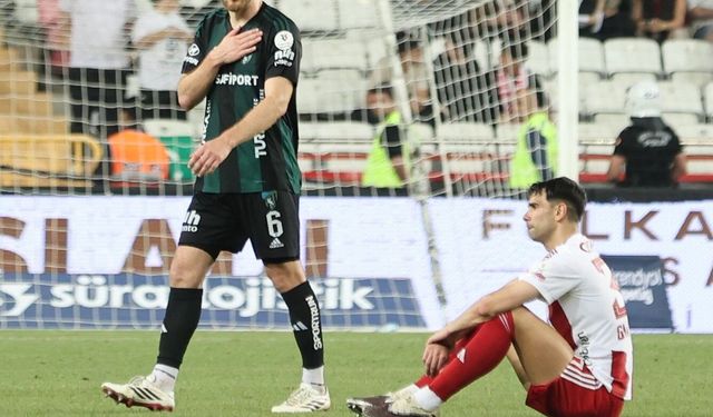Antalyaspor’a galibiyet yetmedi: Süper Lig’e veda etti!