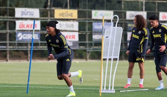 Fenerbahçe’de kritik maç öncesi son durum! Takım kampa girdi