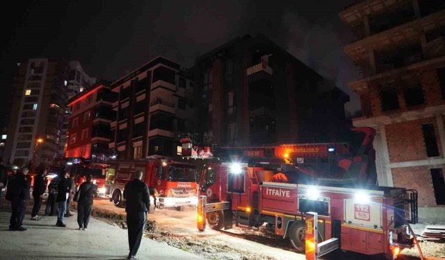 Samsun’da apartman yangını paniği: Daire kullanılamaz hale geldi