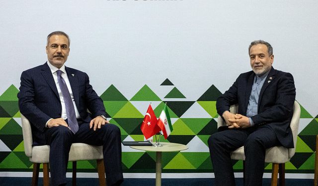 Ankara-Tahran diplomasisinde yoğun trafik! Bakan Fidan mevkidaşı Arakçi ile görüştü