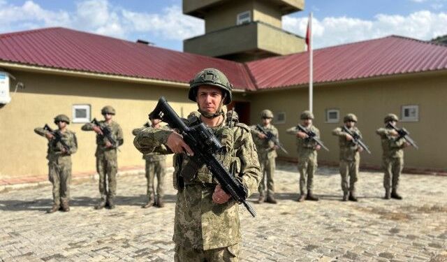 Sınırın sıfır noktasında bayram nöbeti! Mehmetçik vatan için görev başında