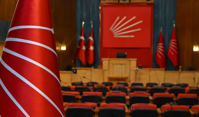 CHP'de kurultay tartışması aldı başını gitti! 221 eski vekil ortak bildiri yayımladı