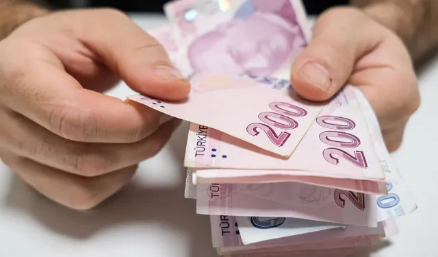 Ankara kulisleri hareketlendi! Emeklilere yüzde 50 zam iddiası gündem oldu