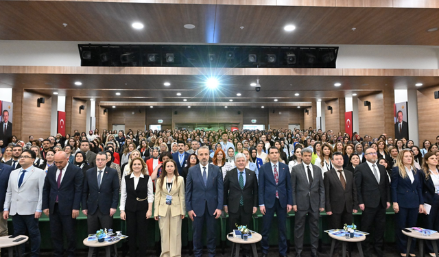 Ankara’da Sağlık Dünyasını Buluşturan Kongre: Bilimsel Oturumlar Düzenlendi