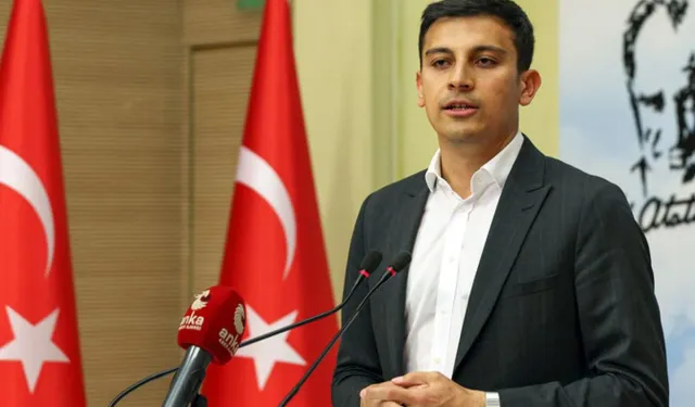CHP’de kriz büyüyor: Eski Gençlik Kolları Başkanı’ndan Özgür Özel’e destek
