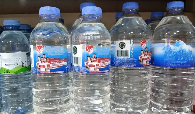 “Bizim Çocuklar” market raflarında: Milli Takım logolu su şişeleri satışta