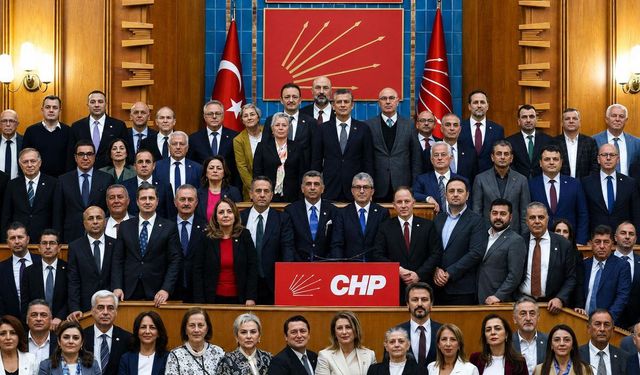 CHP’de istifa iddiası: Sinan Burhan 106 milletvekilinin Özel'in yeni partisine geçeceğini öne sürdü