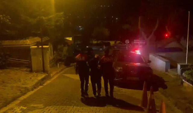 İstanbul'da AVM'de silahlı saldırı: 1 kişi yaralandı!