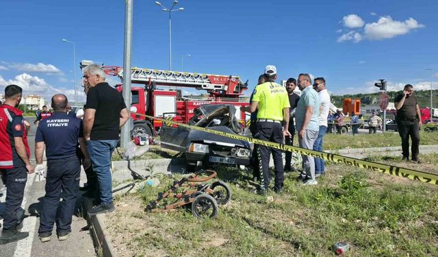Kayseri’de feci kavşak kazası! Ölü sayısı 3’e yükseldi