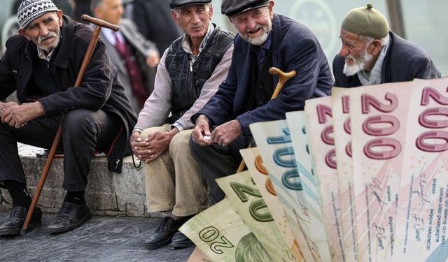 Milyonlarca emeklinin gözü 3 Temmuz'da! Maaşlara ek zam gelecek mi?