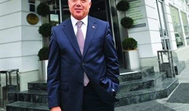Adil Üstündağ kimdir? The Green Park Otelleri’nin sahibi nereli, kaç yaşında? Eşi kimdir?