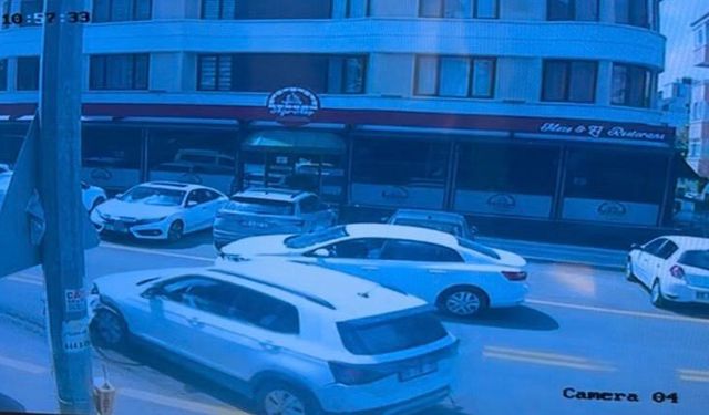 Ankara'da korku dolu anlar! Panikleyen sürücü caddeyi savaş alanına çevirdi