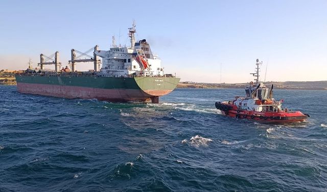 Çanakkale Boğazı'nda alarm! Gemi trafiği durduruldu