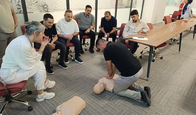 Sincan Belediyesi personeline hayat kurtaran ilk yardım eğitimi