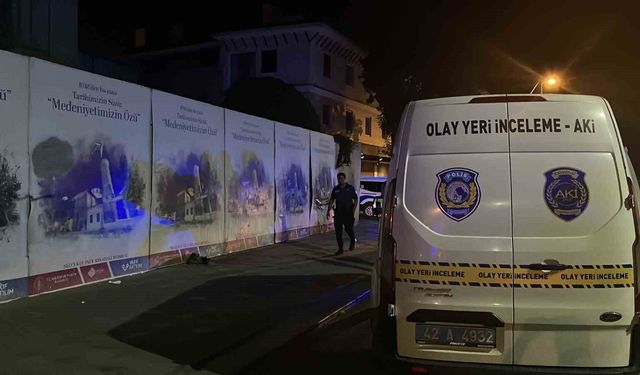 Konya'da tartışma kanlı bitti: 17 yaşındaki şüpheli sırtından bıçakladı
