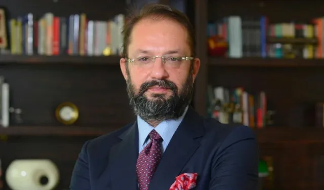 Ahmet Kasım Han Kimdir? Nereli, Kaç Yaşında? Eşi ve Babası Kim? Hangi Partil?