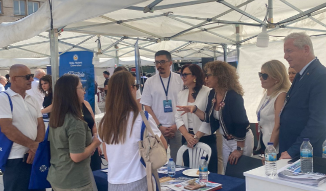 Ankara Üniversite Tanıtım Fuarında Yüksek İhtisas Üniversitesi Rüzgârı