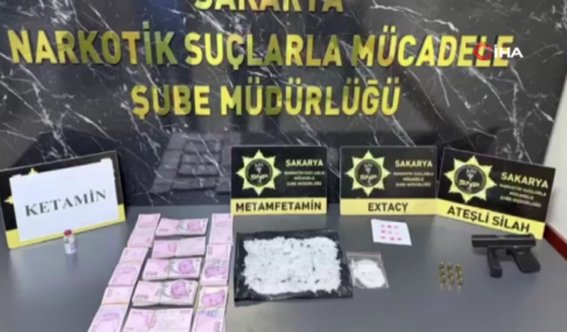 İstanbul'dan Ankara'ya uyuşturucu taşırken yakalandılar! 2 şüpheli tutuklandı