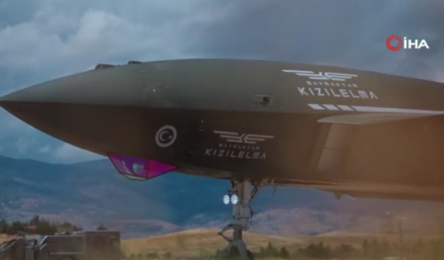 Bayraktar Kızılelma'dan tarihi başarı! Süpersonik JET-230 ile hedefi tam isabet vurdu