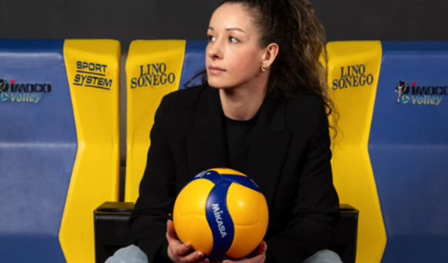 Monica De Gennaro kimdir? Monica De Gennaro nerede oynuyor? Monica De Gennaro eşi kimdir?