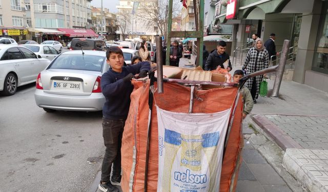 Türkiye'de çocuk işçilerin sayısı günden güne artıyor