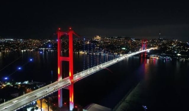 İstanbul'da gece yolculuğu yapacaklar dikkat! 15 Temmuz Şehitler Köprüsü kapanacak