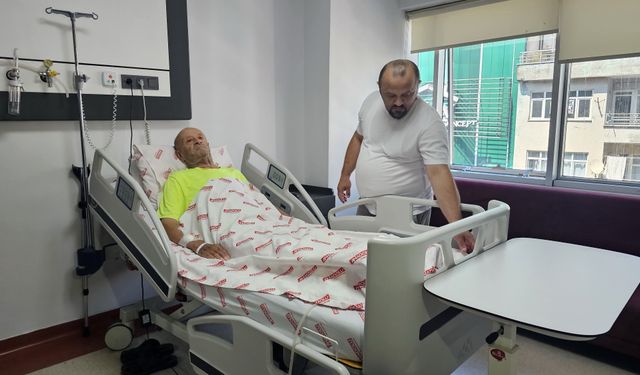 Ayağı kesilmek üzere olan emekli madenci çözünebilir deri tedavisiyle yeniden yürümeye başladı