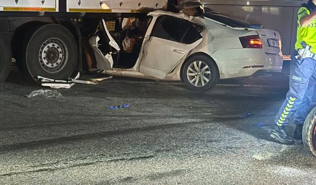 Hatay'da makaslayan tır faciaya neden oldu: 1 ölü, 5 yaralı