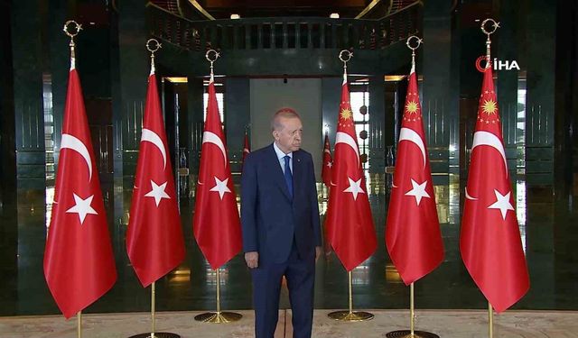 Cumhurbaşkanı Erdoğan, 30 Ağustos tebriklerini kabul etti: Külliye'de yoğun katılım